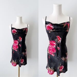 La Vie En Rose 100% silk floral slip dress